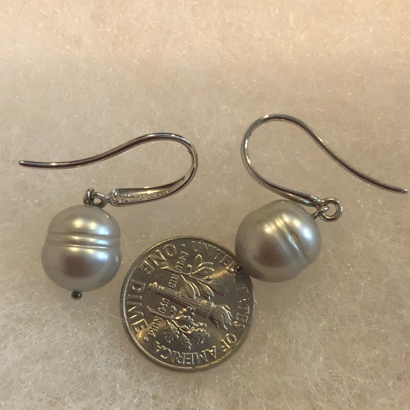 Freshwater pearl bracelet and earrings - Picture 6 of 6